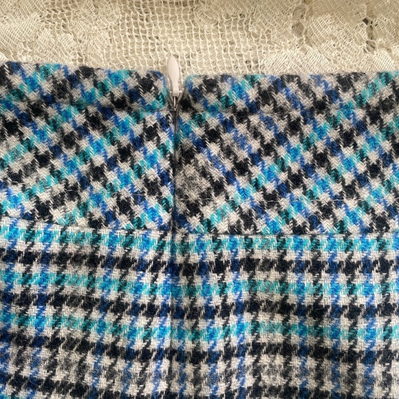 Talbots Petites blue houndstooth skirt with pockets - Picture 3 of 10